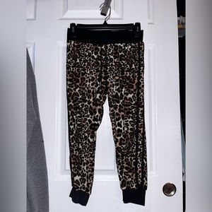 Women’s Crop Lounge Pants